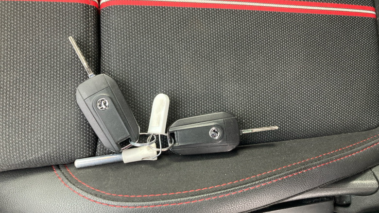 Vauxhall Crossland 1.2 Turbo [130] SRi Nav 5dr Auto Petrol Hatchback